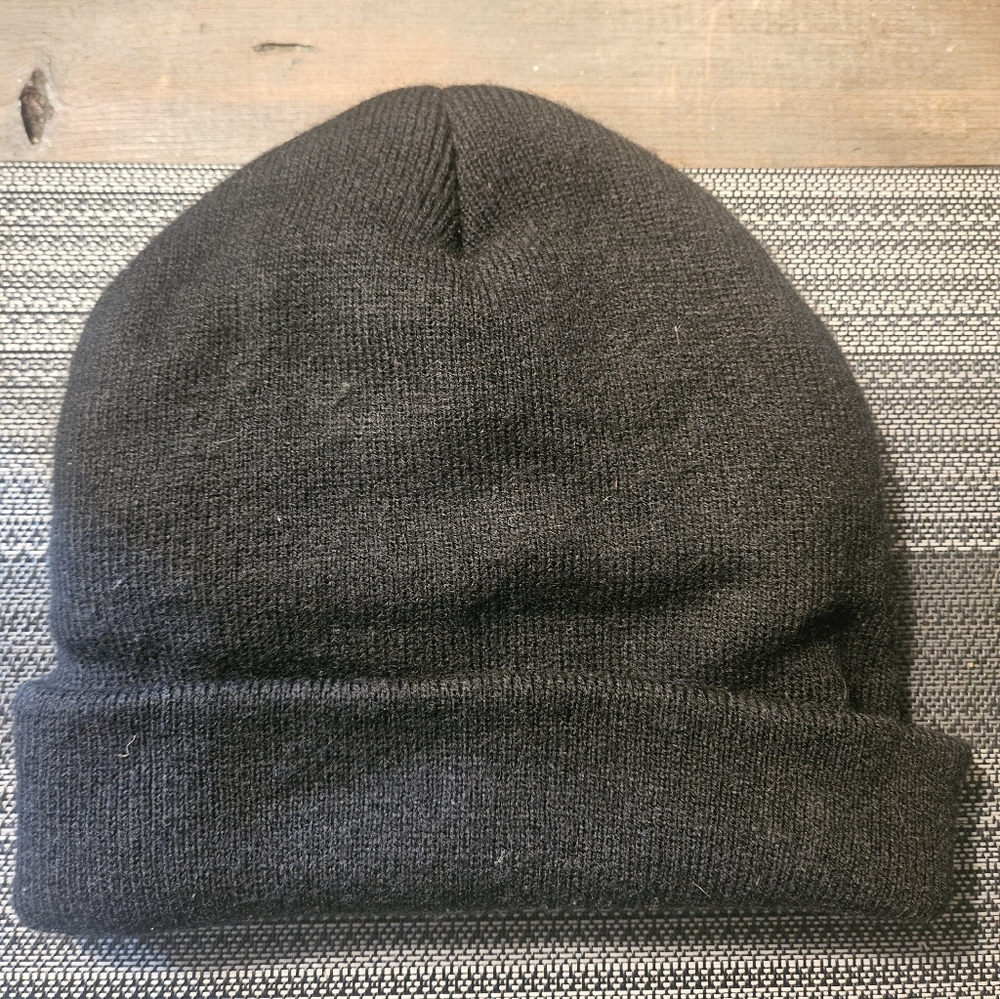 TEK GEAR BEANIE.DOUBLE THICK AFTER THE FOLD FOR REAL WARMTH.EUC.LIKE NEW!